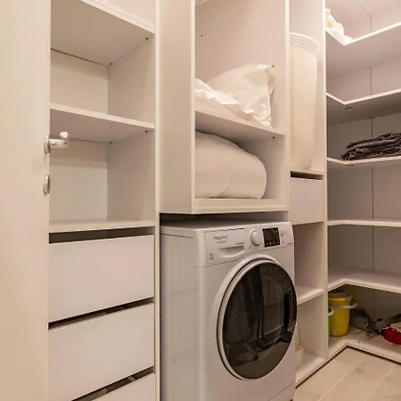 Luxury Apartment Near To The Old Town With Free Parking By Mm Host Braşov Exterior foto
