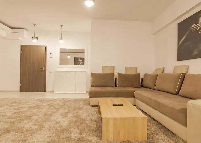 Luxury Apartment Near To The Old Town With Free Parking By Mm Host