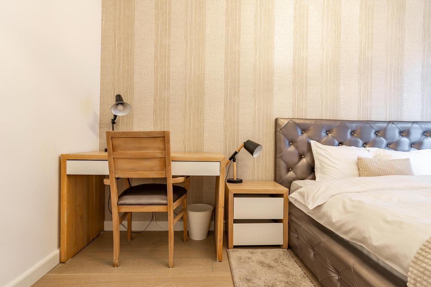 Luxury Near To The Old Town With Free Parking By Mm Host * Braşov