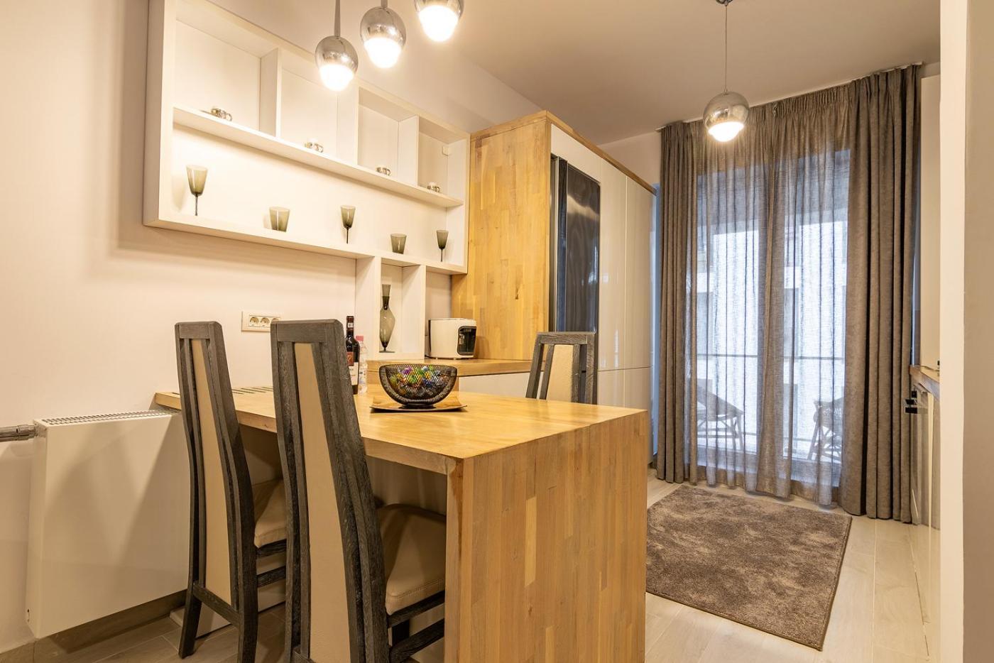 Apartamento Luxury Near To The Old Town With Free Parking By Mm Host *