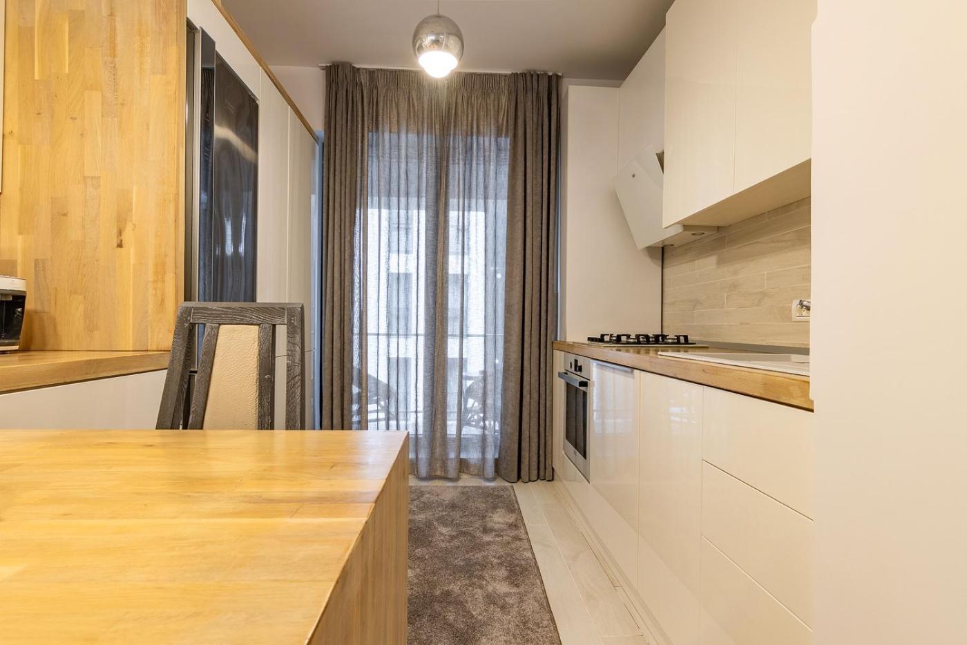 Luxury Near To The Old Town With Free Parking By Mm Host